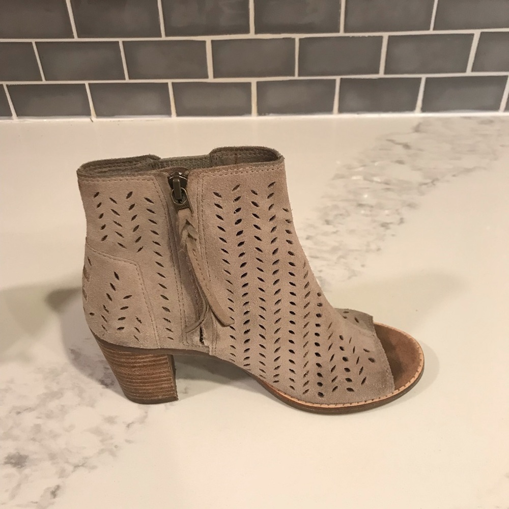 Toms Women’s Majorca Peep Toe Bootie - Picture 2 of 6